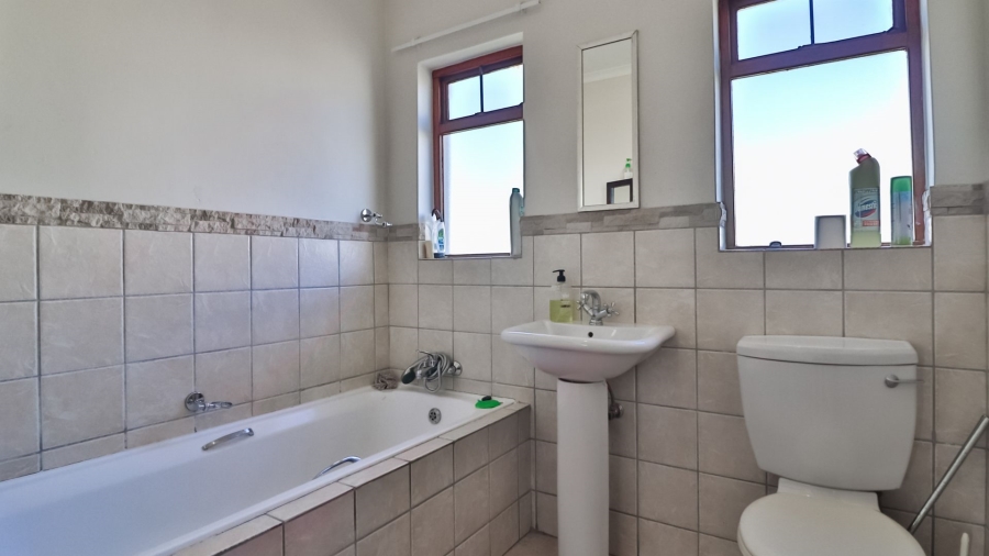 3 Bedroom Property for Sale in Hillside Free State